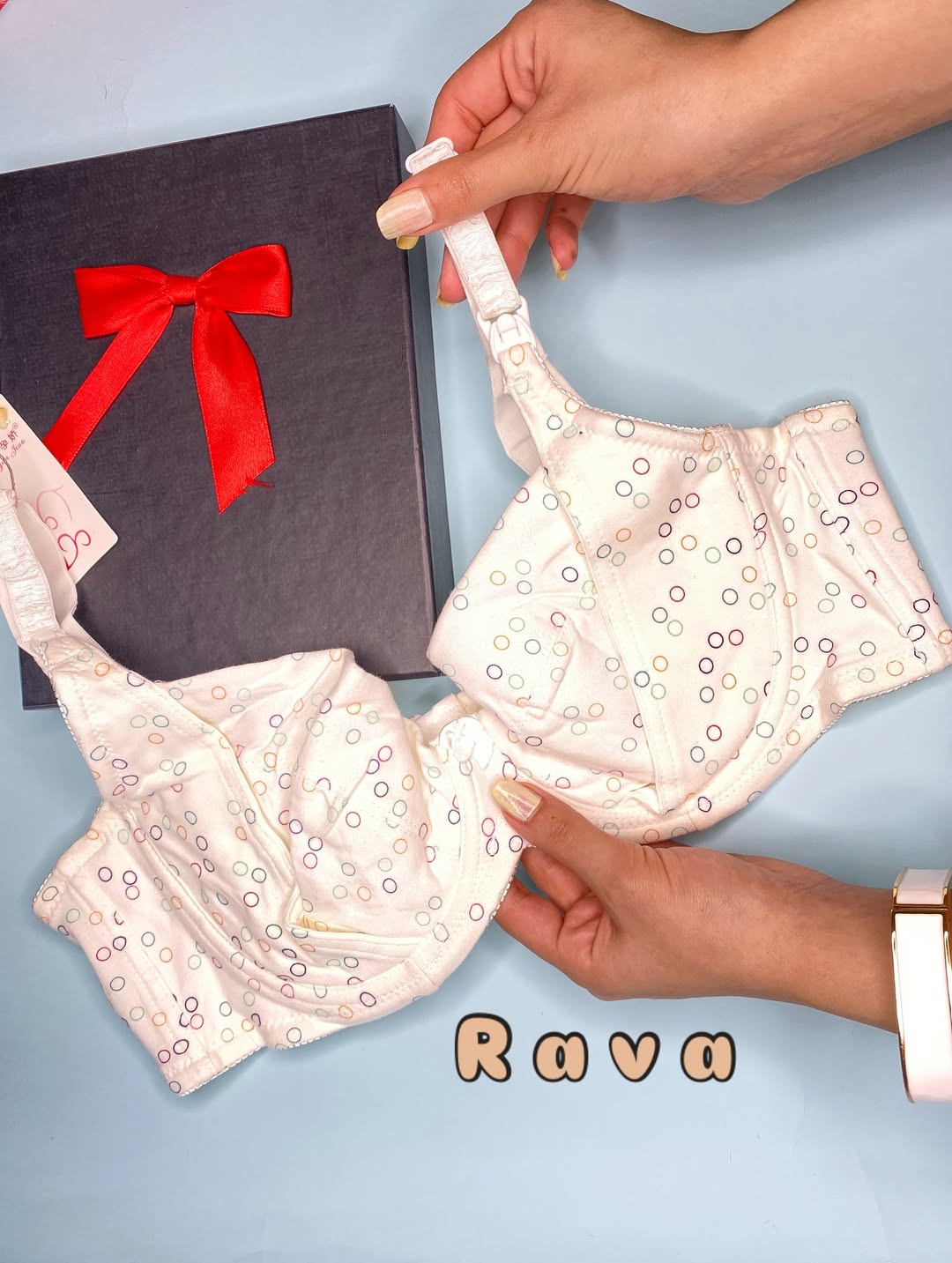 سوتین طرح ونا سایز 40/90